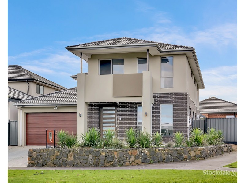 5 Freshwater Drive, Craigieburn VIC 3064