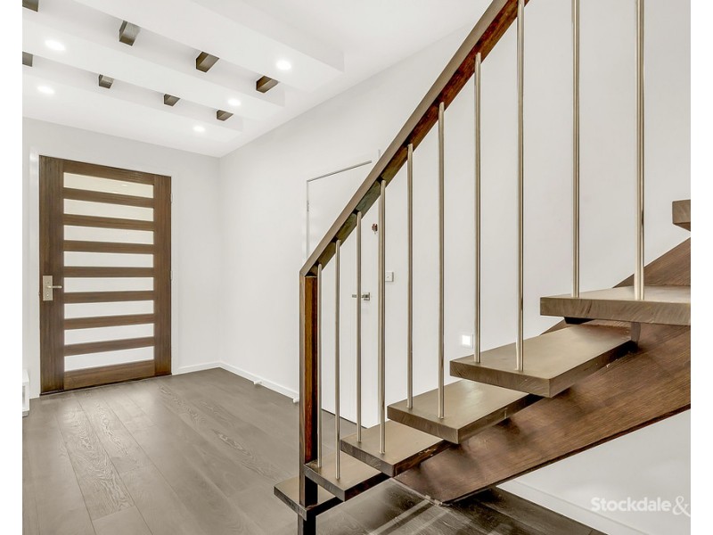 5 Freshwater Drive, Craigieburn VIC 3064