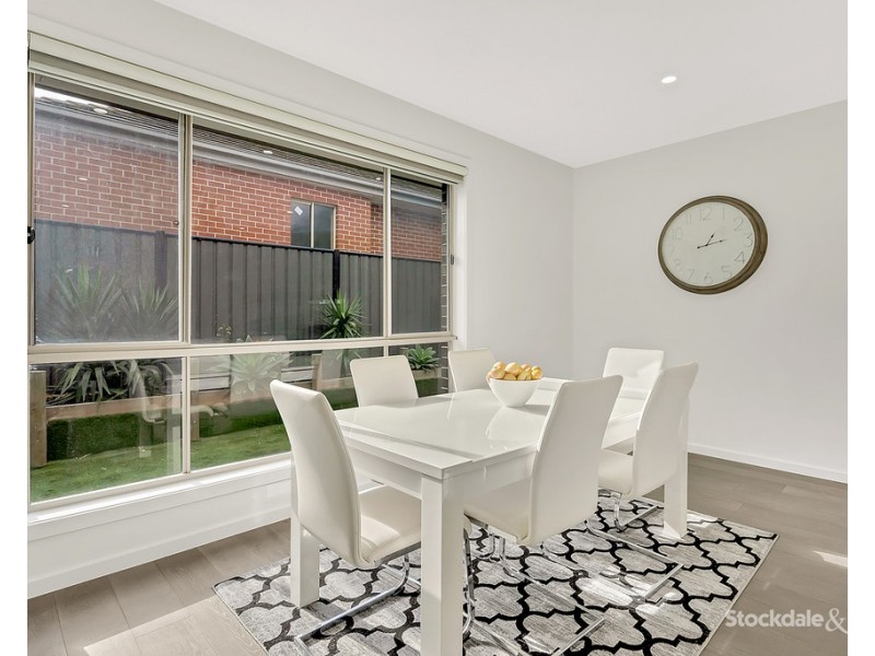 5 Freshwater Drive, Craigieburn VIC 3064