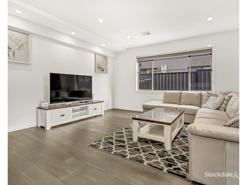 5 Freshwater Drive, Craigieburn VIC 3064