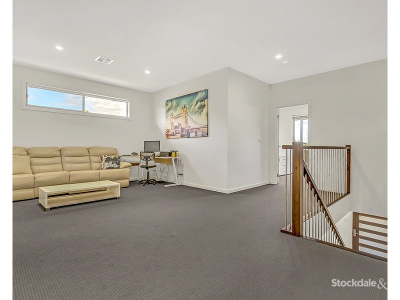 5 Freshwater Drive, Craigieburn VIC 3064