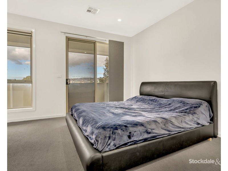 5 Freshwater Drive, Craigieburn VIC 3064