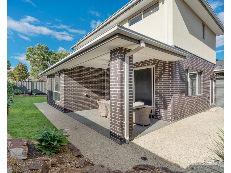 5 Freshwater Drive, Craigieburn VIC 3064