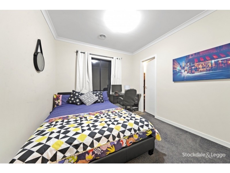 15 Mangrove Way, Craigieburn VIC 3064