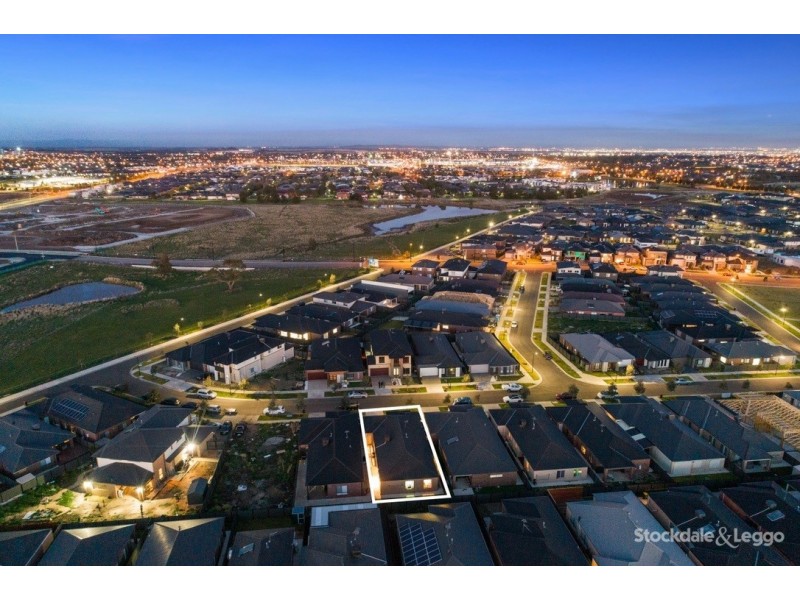 15 Mangrove Way, Craigieburn VIC 3064