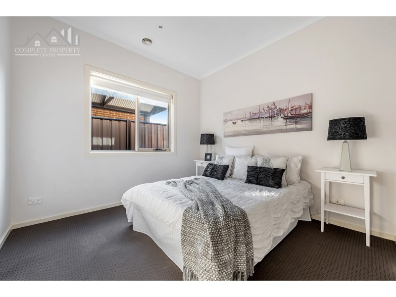 4 Stafford Link, Craigieburn VIC 3064