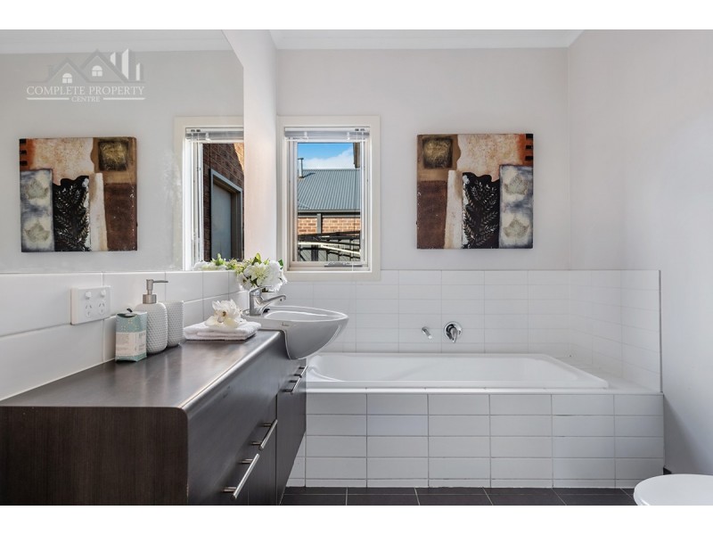 4 Stafford Link, Craigieburn VIC 3064