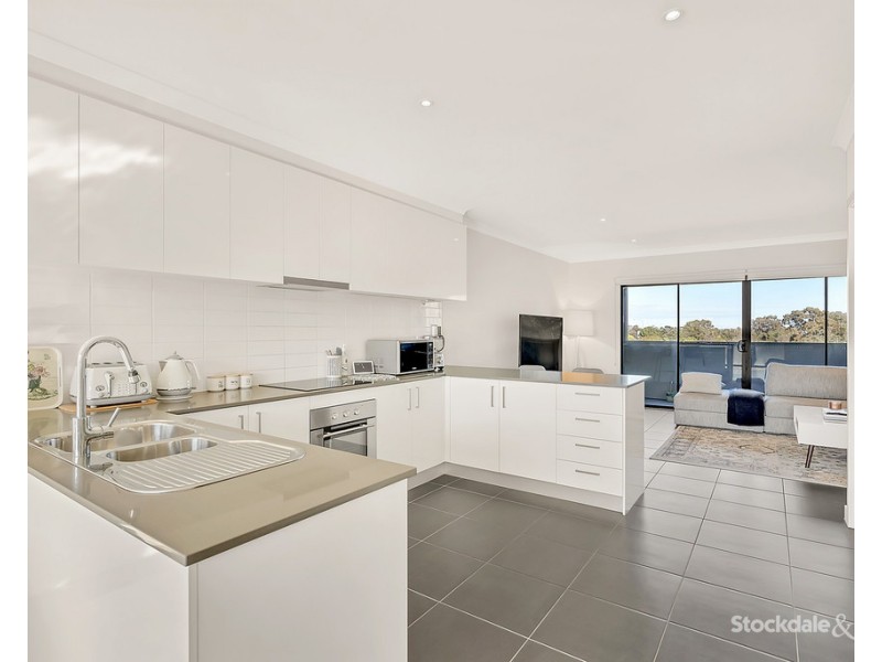 12 / 1-15 Beddison Road, Craigieburn VIC 3064