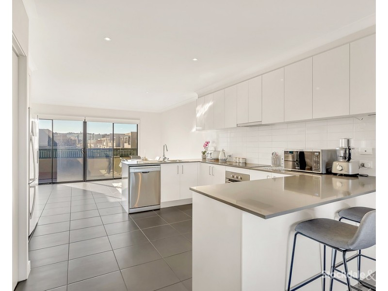 12 / 1-15 Beddison Road, Craigieburn VIC 3064