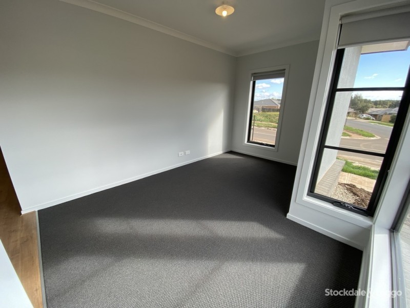 34 Maiden Drive, Sunbury VIC 3429