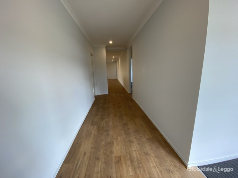 34 Maiden Drive, Sunbury VIC 3429