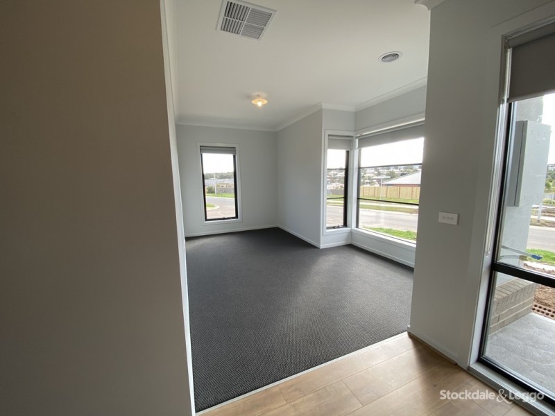 34 Maiden Drive, Sunbury VIC 3429