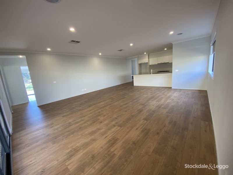 34 Maiden Drive, Sunbury VIC 3429