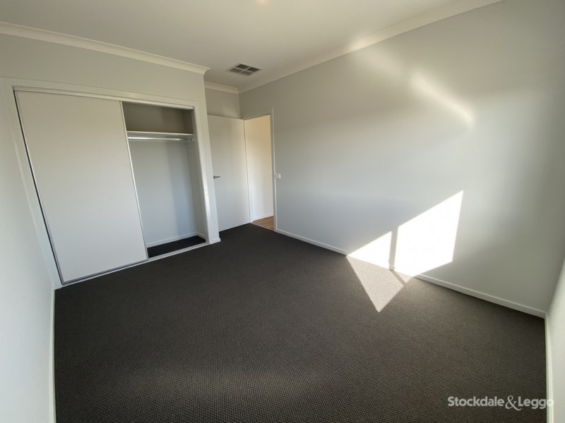 34 Maiden Drive, Sunbury VIC 3429