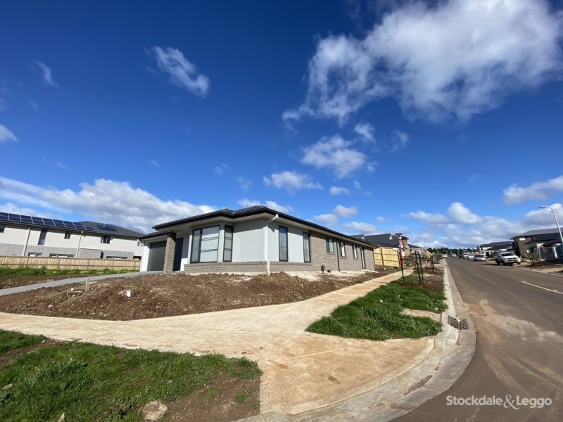 34 Maiden Drive, Sunbury VIC 3429