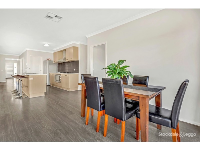 52 Cascade Drive, Beveridge VIC 3753