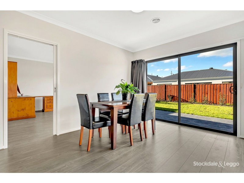 52 Cascade Drive, Beveridge VIC 3753