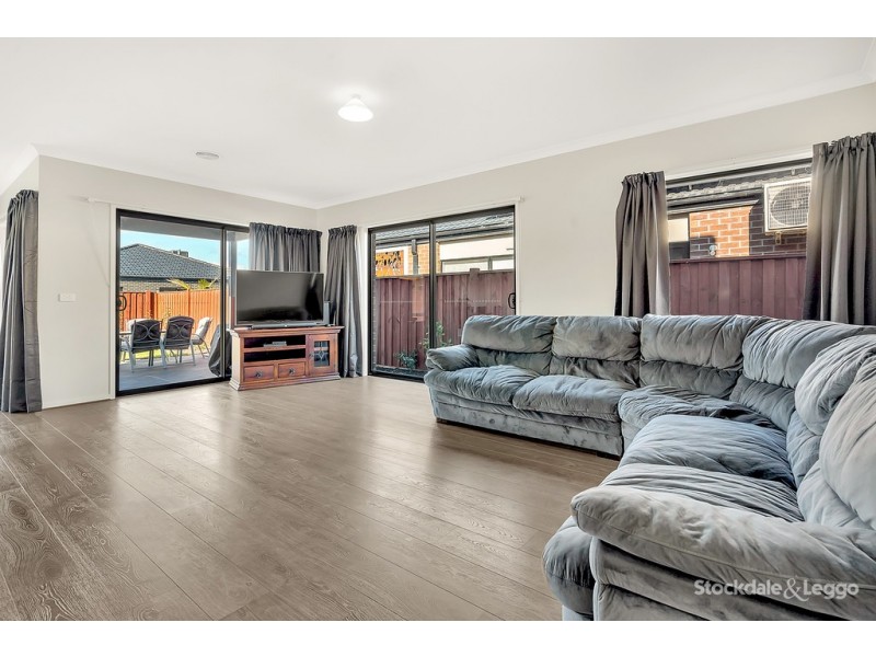 52 Cascade Drive, Beveridge VIC 3753