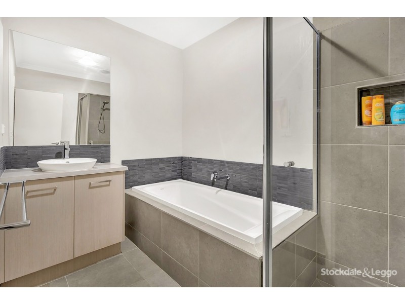 52 Cascade Drive, Beveridge VIC 3753