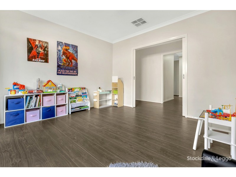 52 Cascade Drive, Beveridge VIC 3753