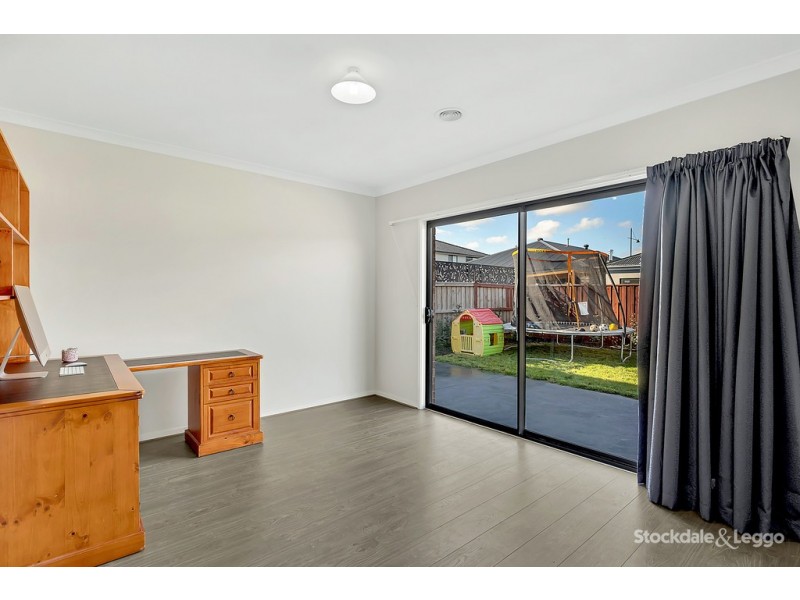 52 Cascade Drive, Beveridge VIC 3753