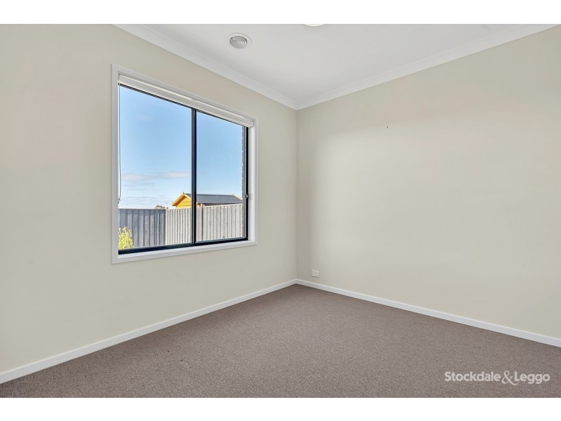 9 Calypso Drive, Mickleham VIC 3064