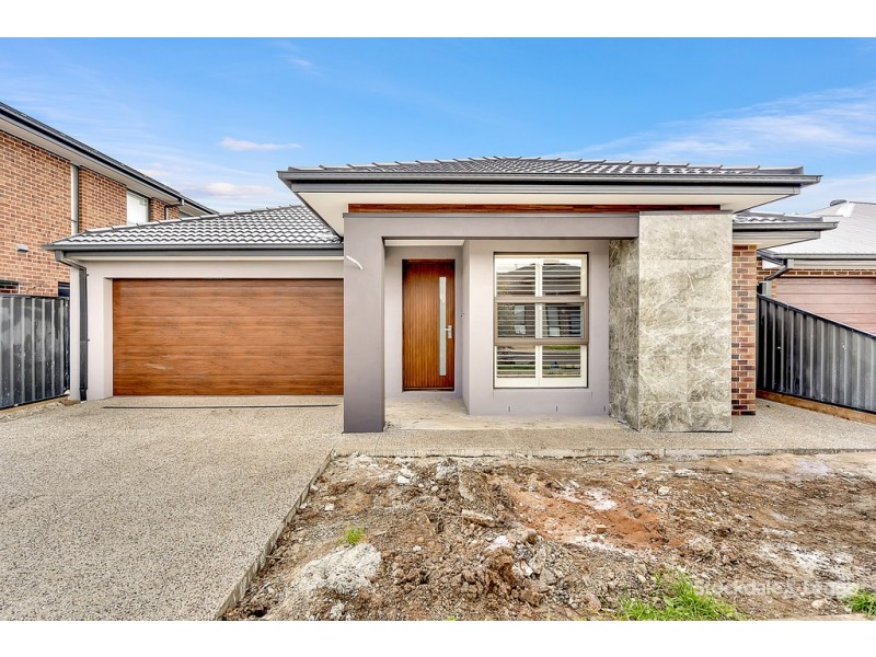7 Elvire Road, Craigieburn VIC 3064