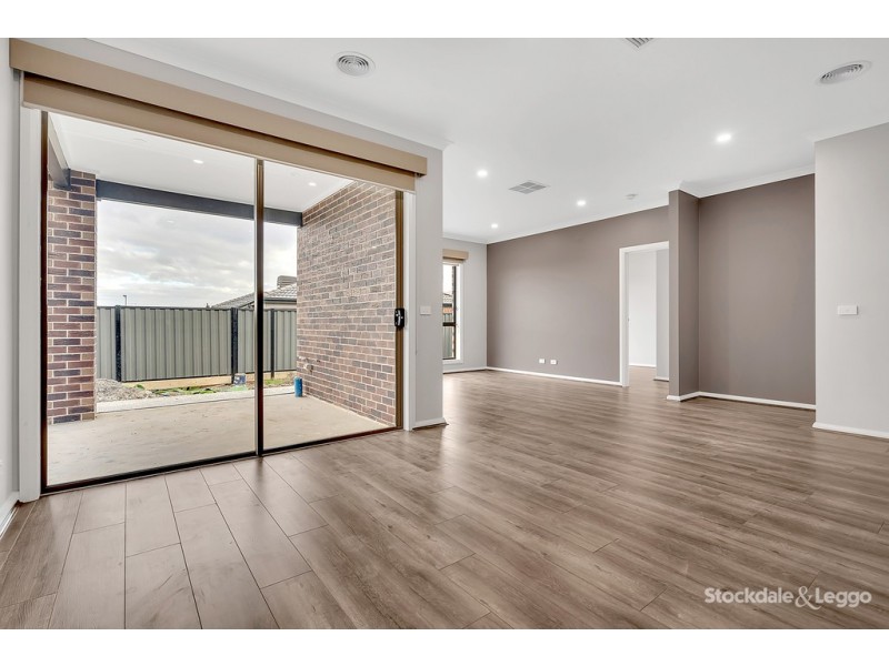 7 Elvire Road, Craigieburn VIC 3064