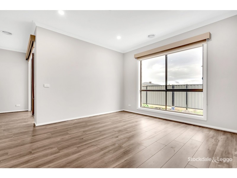 7 Elvire Road, Craigieburn VIC 3064