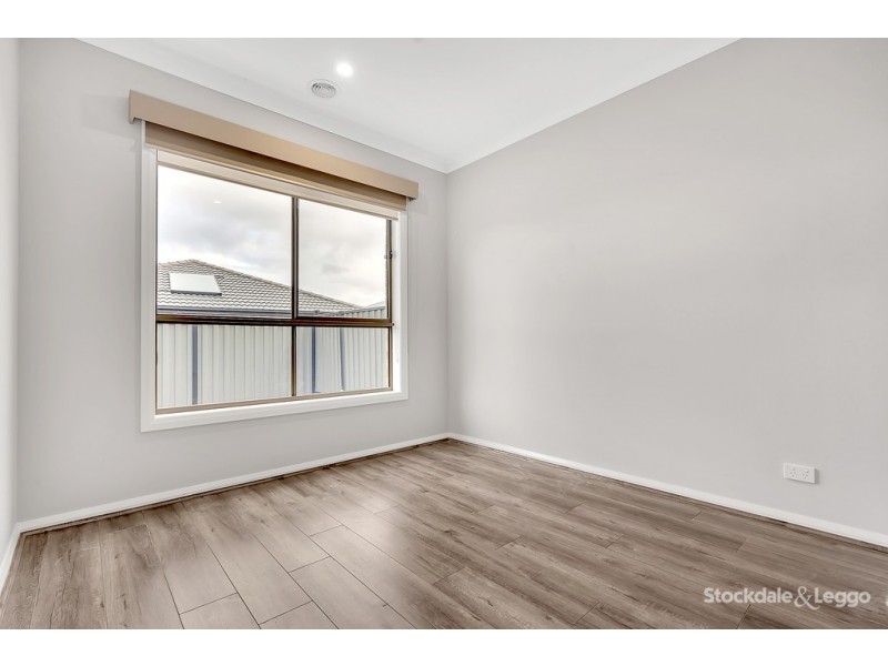 7 Elvire Road, Craigieburn VIC 3064