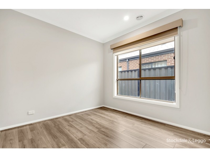 7 Elvire Road, Craigieburn VIC 3064