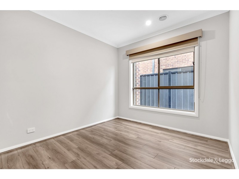 7 Elvire Road, Craigieburn VIC 3064