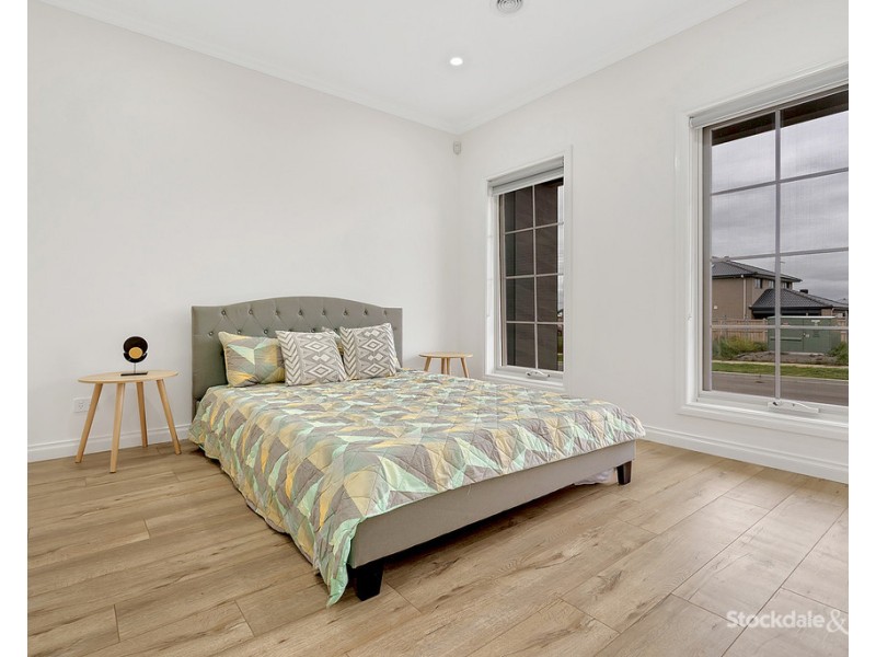 11 Morang Street, Mickleham VIC 3064