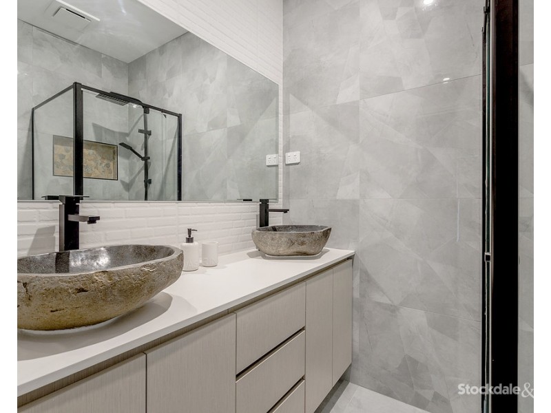 11 Morang Street, Mickleham VIC 3064