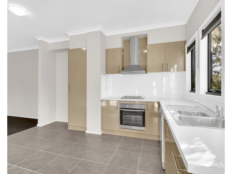 24/20 Hyde Park Avenue, Craigieburn VIC 3064