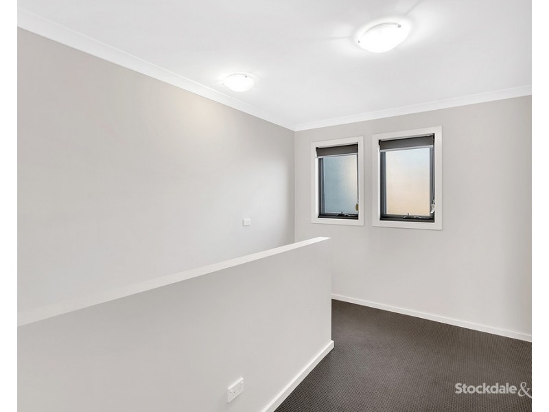 24/20 Hyde Park Avenue, Craigieburn VIC 3064