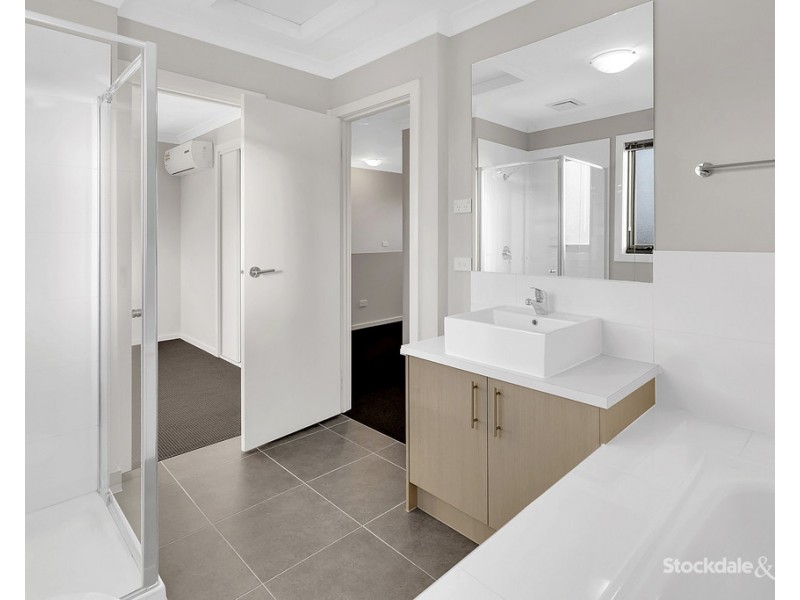 24/20 Hyde Park Avenue, Craigieburn VIC 3064