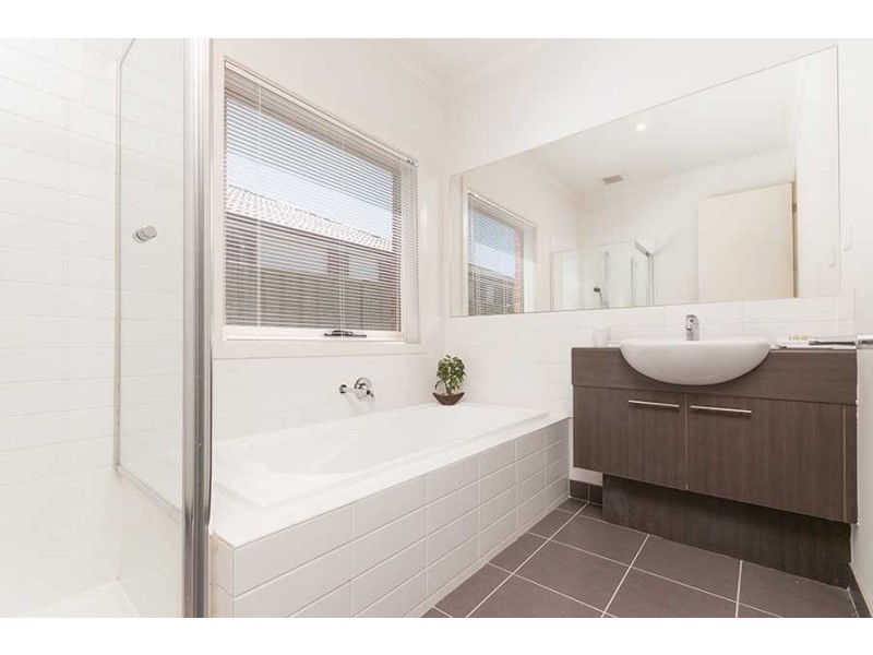 15 Somersby Road, Craigieburn VIC 3064