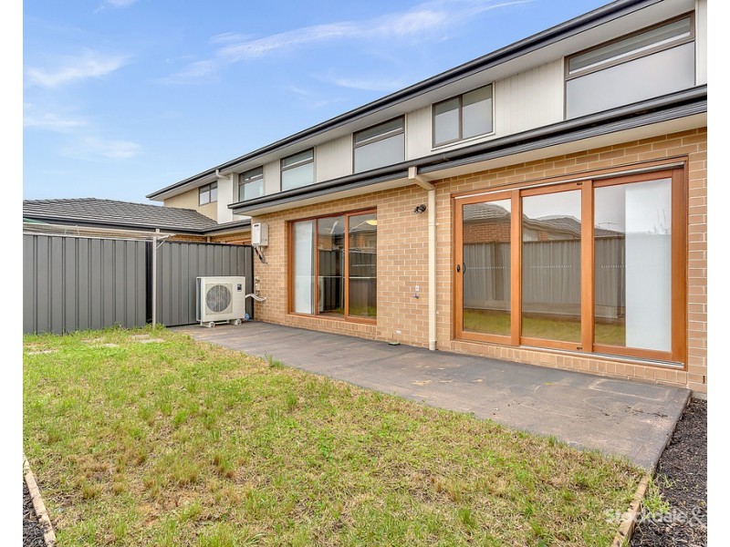 13 Peppertree Parade, Craigieburn VIC 3064