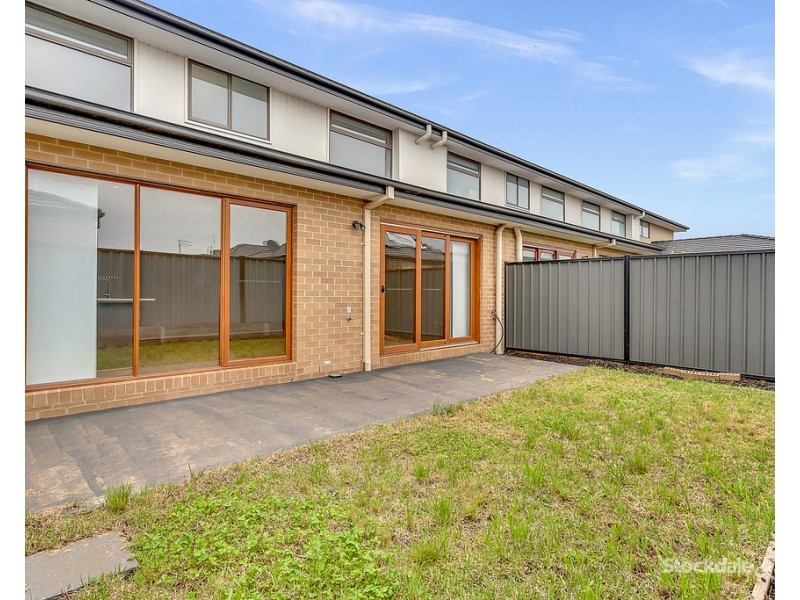 13 Peppertree Parade, Craigieburn VIC 3064