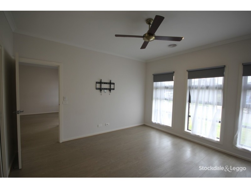 17 Brewster Drive, Kalkallo VIC 3064