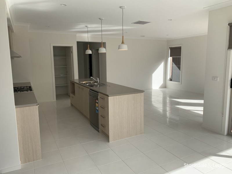 16 Brucato Road, Kalkallo VIC 3064