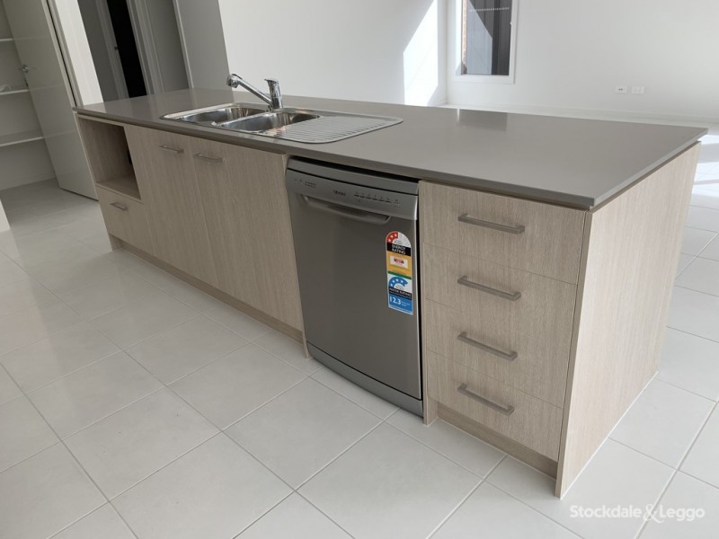 16 Brucato Road, Kalkallo VIC 3064