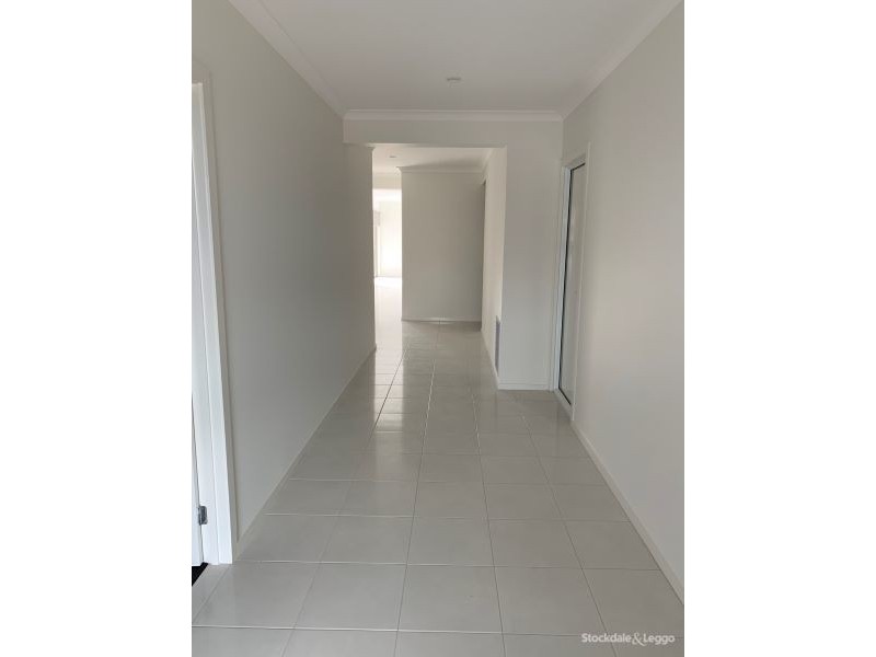 16 Brucato Road, Kalkallo VIC 3064