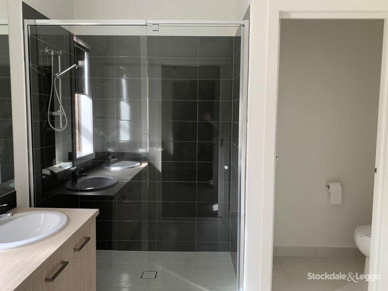 16 Brucato Road, Kalkallo VIC 3064