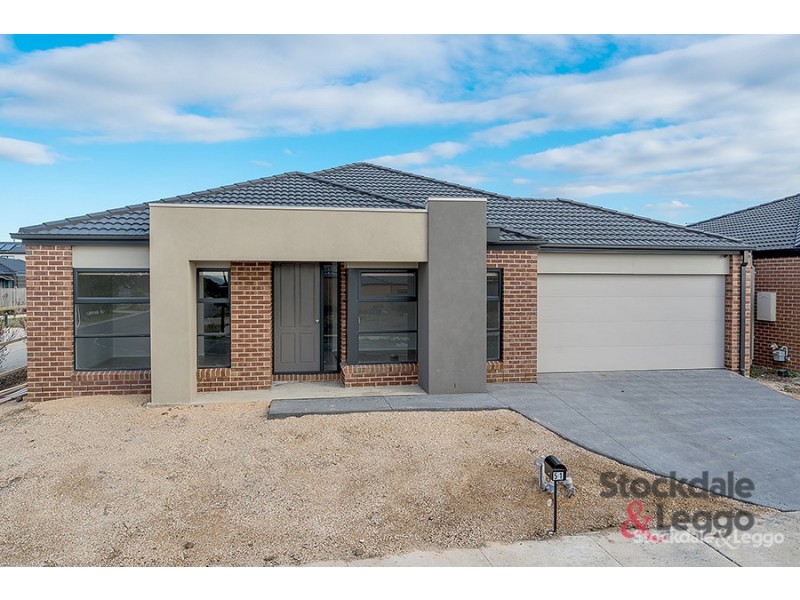 51 Falstone Circuit, Mickleham VIC 3064