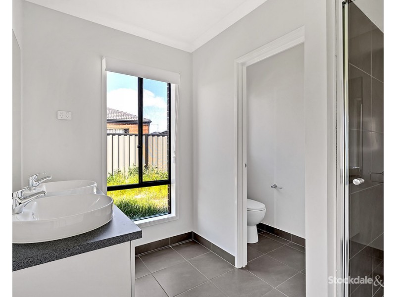 48 Nesting Vista, Craigieburn VIC 3064