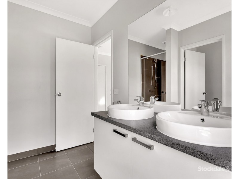 48 Nesting Vista, Craigieburn VIC 3064