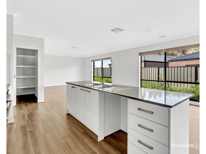 48 Nesting Vista, Craigieburn VIC 3064