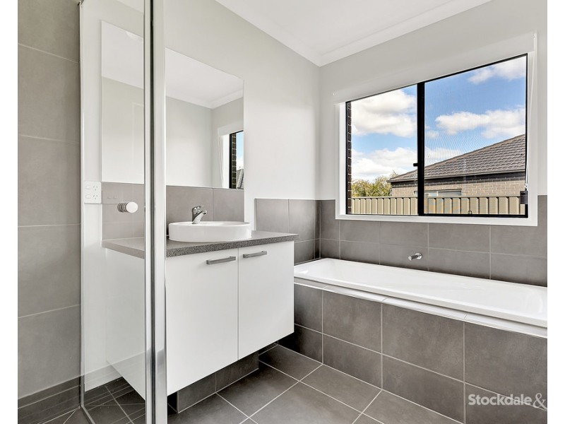 48 Nesting Vista, Craigieburn VIC 3064